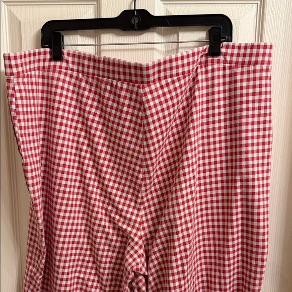 Susan Graver Red and White Checkered Women's Chinos - Picture 7 of 9